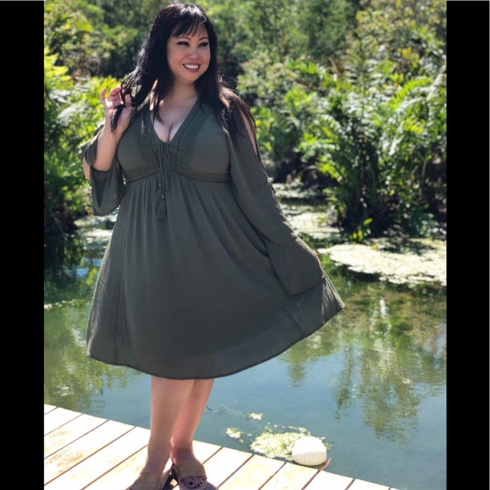 Like new - Khaki green dress